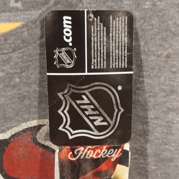 NHL CCM New Jersey Devils Distressed large T shirt - Picture 6 of 8